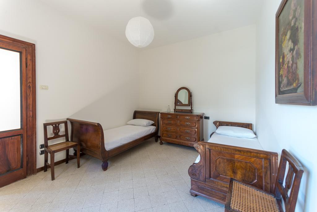 Villa La Rossa Fiumelatte المظهر الخارجي الصورة
