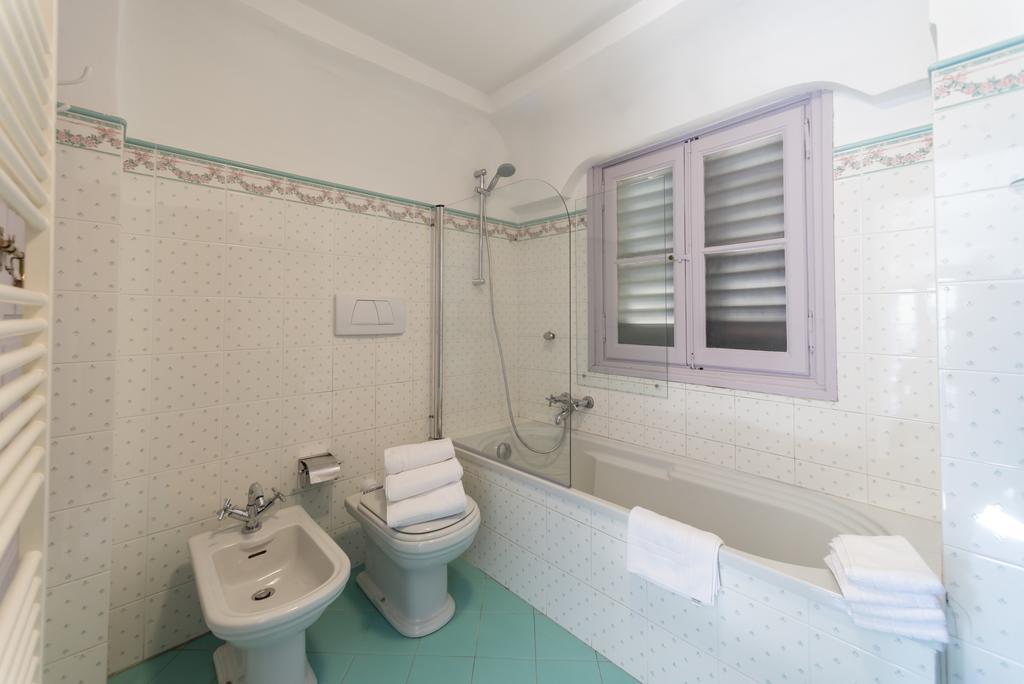 Villa La Rossa Fiumelatte المظهر الخارجي الصورة